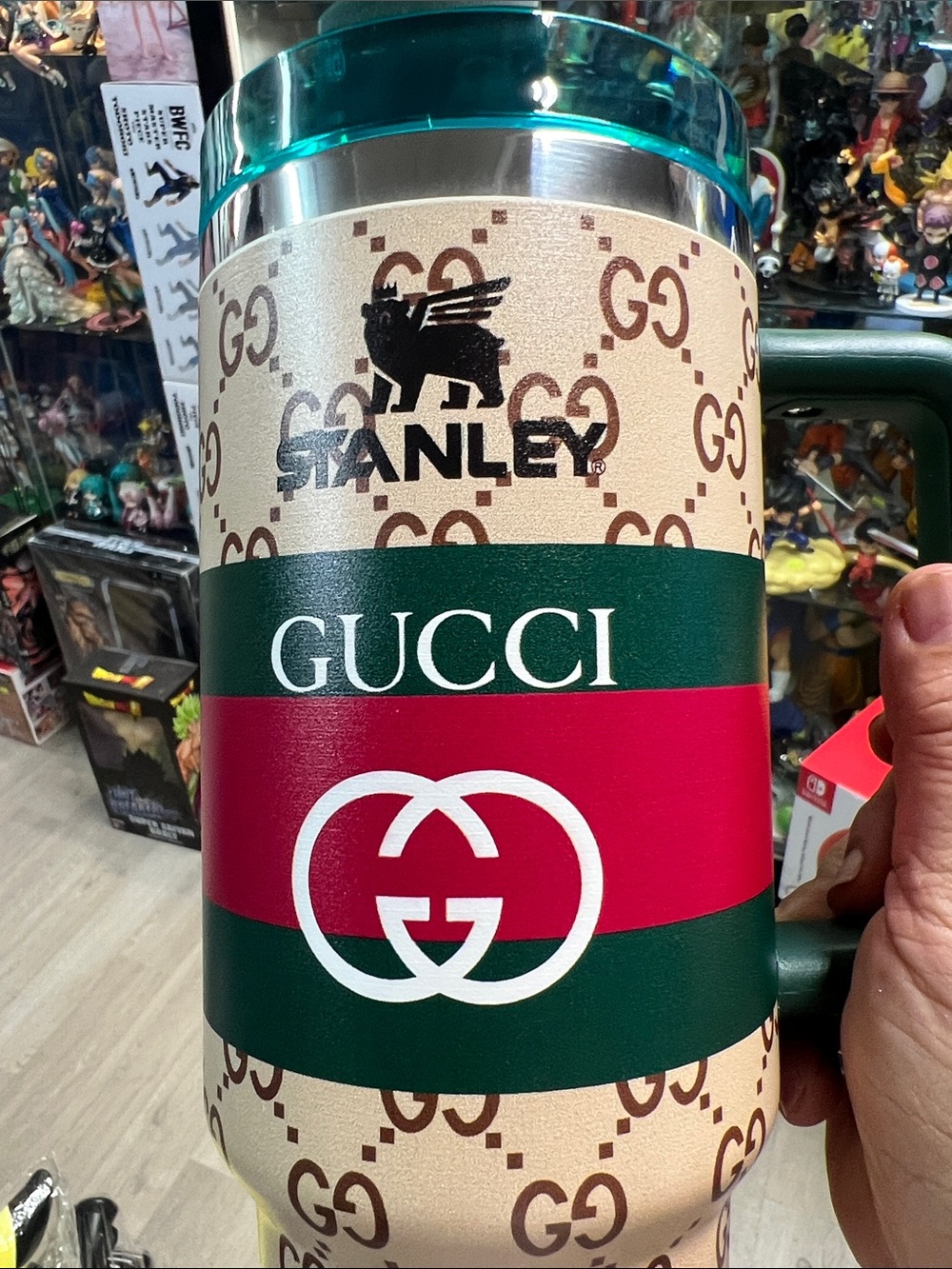 Insulated Travel Mug - Green/Beige 40 oz. - Picture 3 of 6